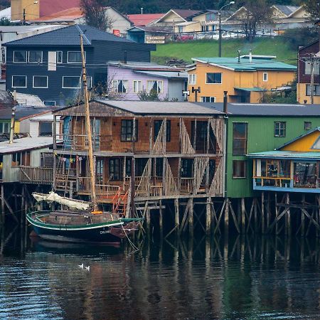 Hostal Palafito Waiwen Castro Kültér fotó