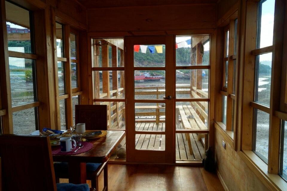 Hostal Palafito Waiwen Castro Kültér fotó